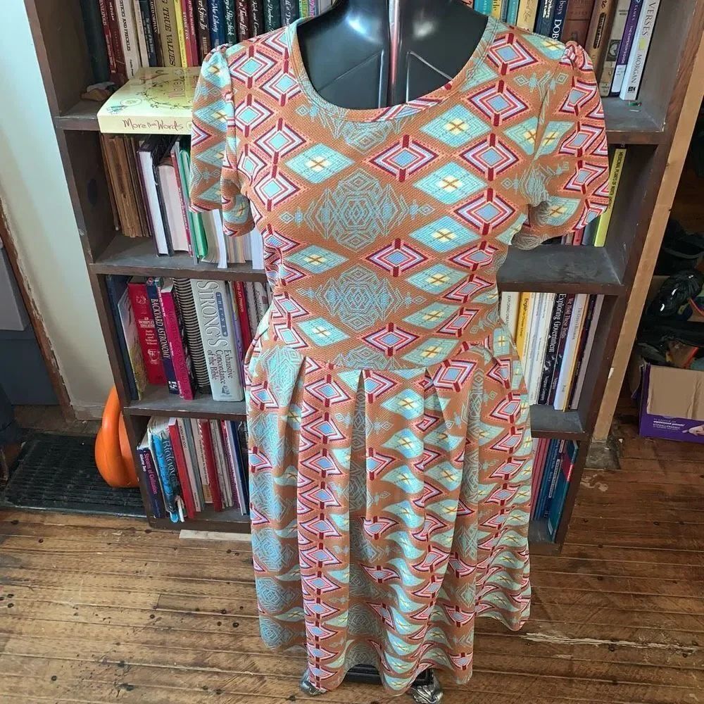 Lularoe southwest triangle tan knit travel XL normcore dress